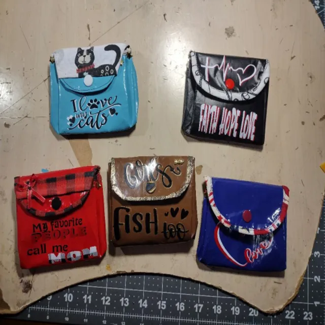 VYNIL COIN WALLETS