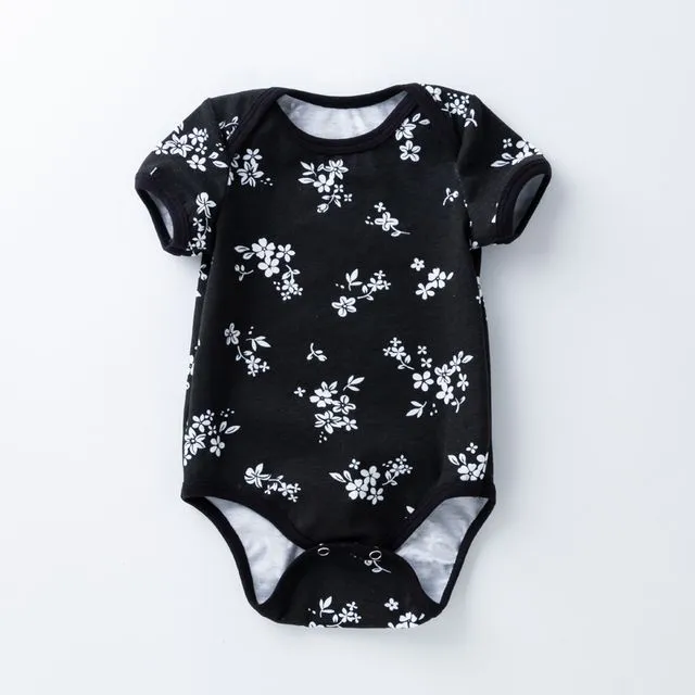 Newborn Short Sleeve Black and White Print Triangle Romper