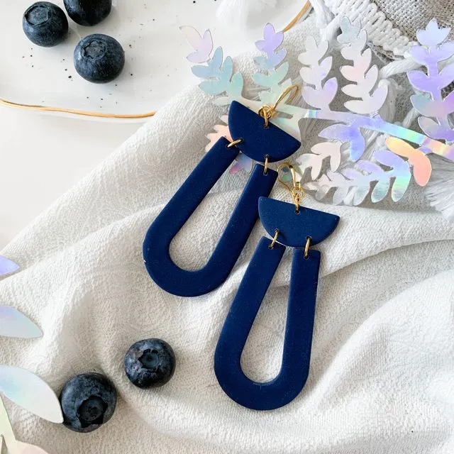 Geometric loop dangle earrings in navy blue
