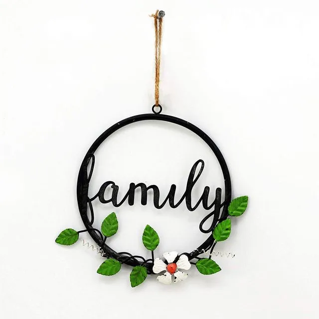 Metal Wall Hanging Decor with Wreath and Rope（Family）