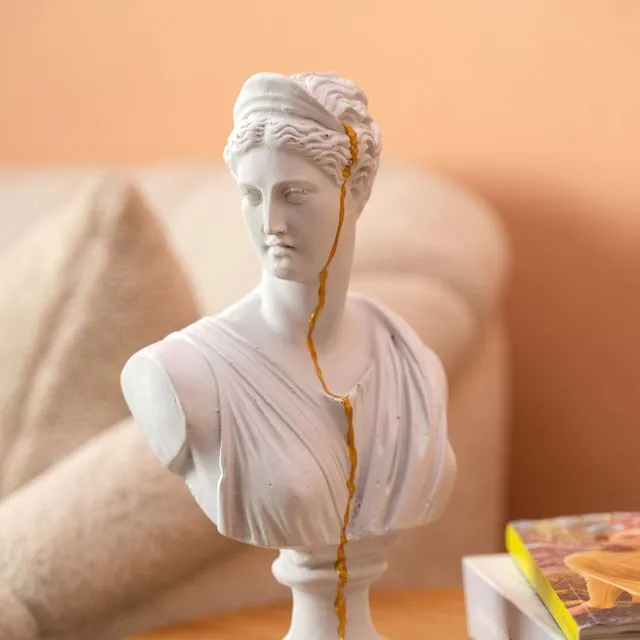 Golden Streak Artemis Modern Sculpture for Home Decor
