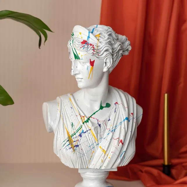 Colours of Artemis Modern Sculpture for Home Decor