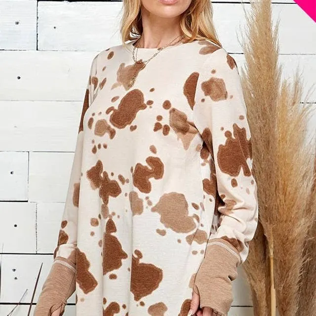 SPT5171P.PLUS SIZE COW PRINT TOP WITH OPEN THUMB CUFF Taupe / Size, Prepack / 2-2-2,1X-2X-3X