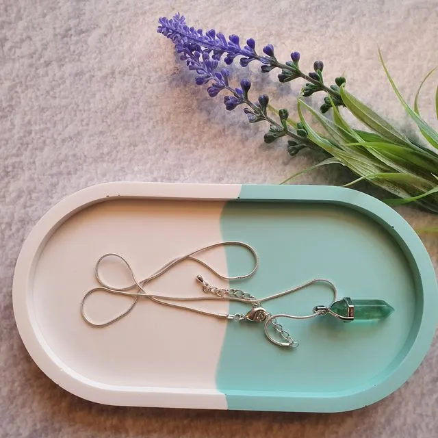 Sansa Jesmonite Oval Trinket Tray in Mint and Cream (Copy)