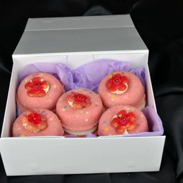 Melonberry Bath Bomb Doughnuts x 5 in Luxury Gift Box, Handmade Sensitive Skin Bath Bombs in a Range of Fragrances