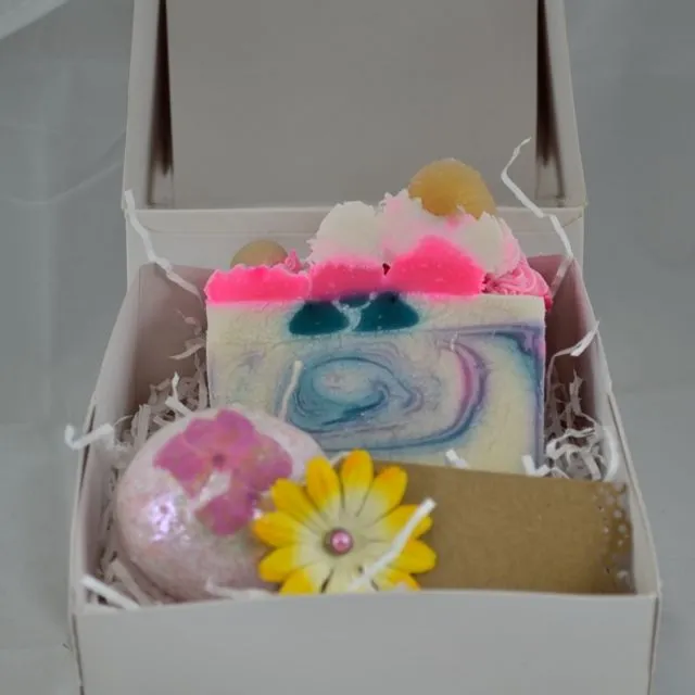 Handmade Soap and Bath Creamer Gift Set - Vegan Bath and Beauty - Cruelty Free - Plastic Free