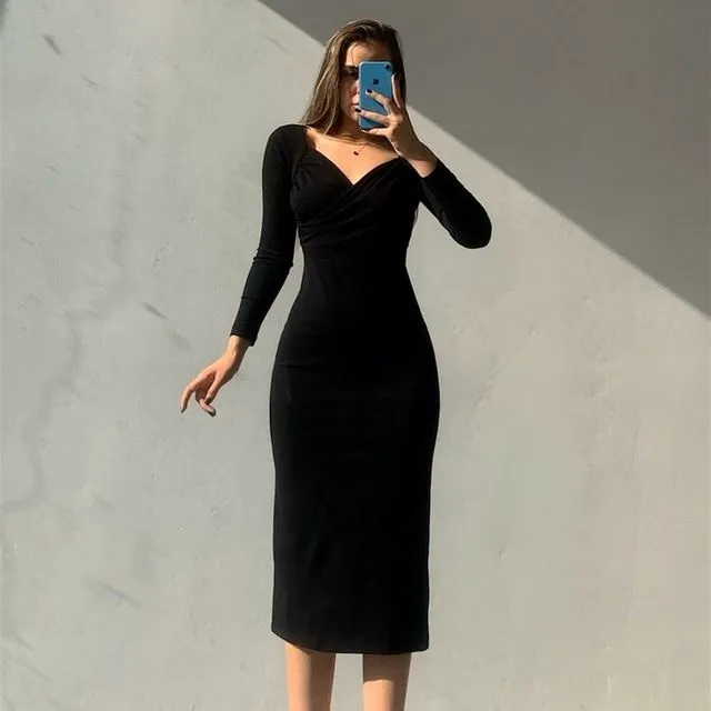 Christine Sweetheart Neckline Midi Dress (Black)