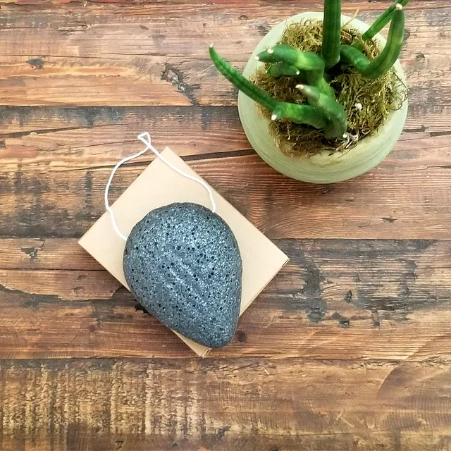 Zero Waste Konjac Facial Sponge With Activated Charcoal