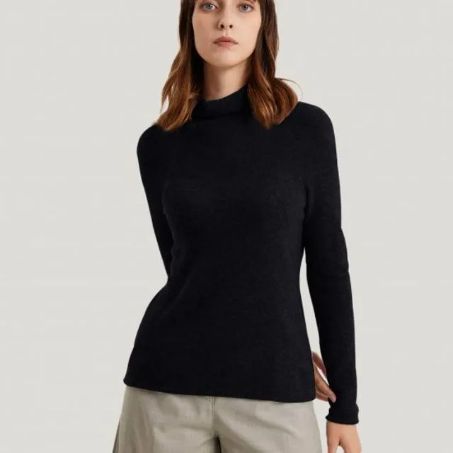 Long Sleeved Wool Cashmere Knitted Turtleneck Sweater