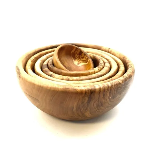 Set of 6 round bowls made of olive wood