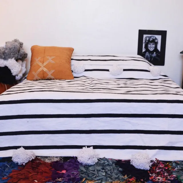 Moroccan blanket Black & White stripes Tassels bed spread