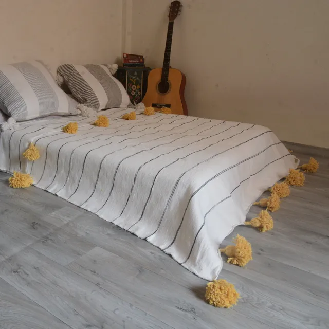 Moroccan blanket White & Yellow Ochre Tassels bed spread