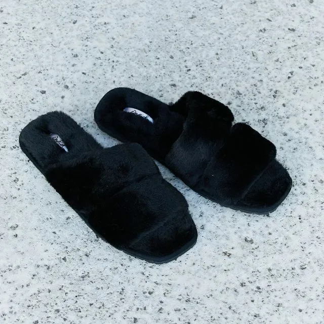 Qupid Faux Fur Slide Sandals in Black