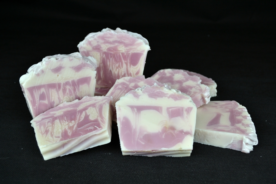 Raspberry Creamer Soap Slice - Vegan - Moisturising Soap