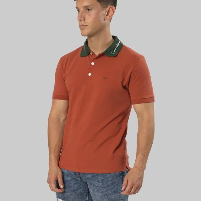 Contrast Collar Embroidered Logo Short Sleeve Polo Shirt In Orange