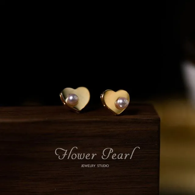 2023 New French earrings Premium sense mirror love earrings for women small delicate 18K gold plated pearl earrings