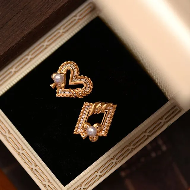 2023 new small love square with diamond pearl earrings female summer earrings Europe and the United States hollow French style with jewelry