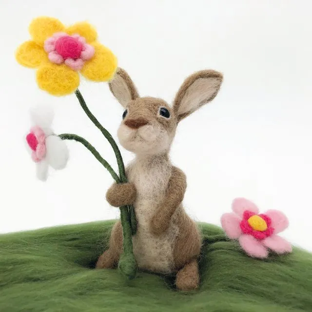 Needle Felted Easter Bunny kit. Craft kit for adults and teens. Learn how to make a felted rabbit. Easter gift.