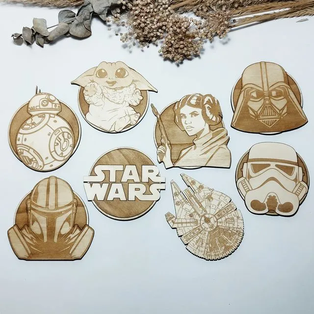 Set of 8 Star Wars Wood Coasters - Darth Vader - Mandalorian