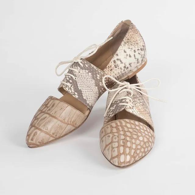 Adira Oxford Shoes by Lordess
