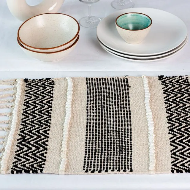 Knotted Black &amp; White Table Mat - Set of 2