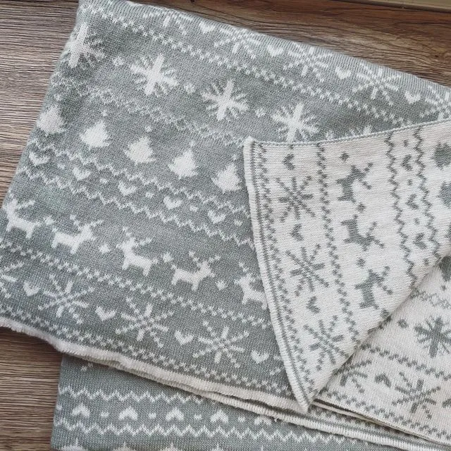 Organic Cotton Reversible Christmas Blanket