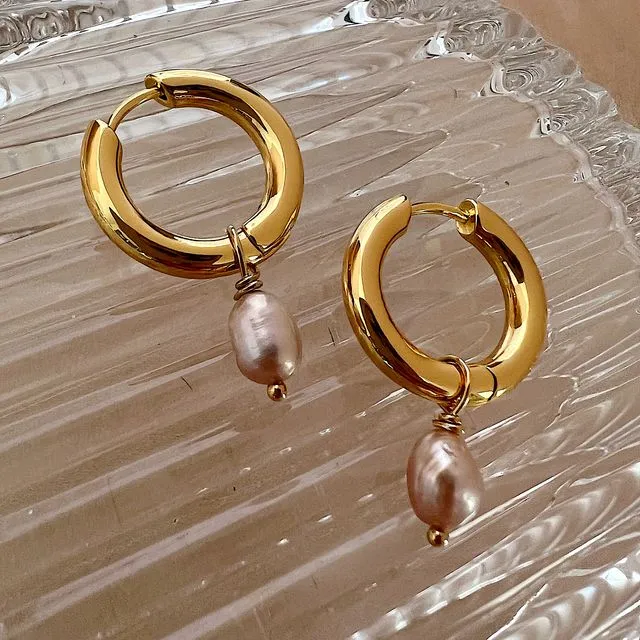 Lilac Freshwater Pearl Chubby Hoops 18k Gold Plated