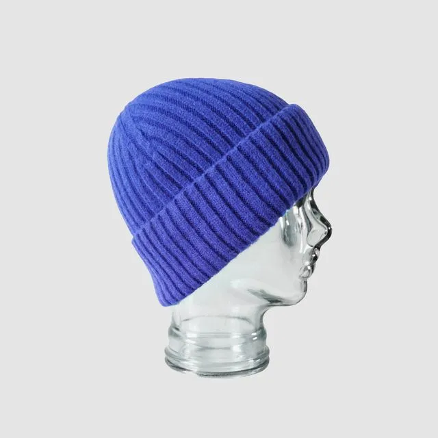 Ribbed Cashmere Blend Beanie Hat in Royal Blue