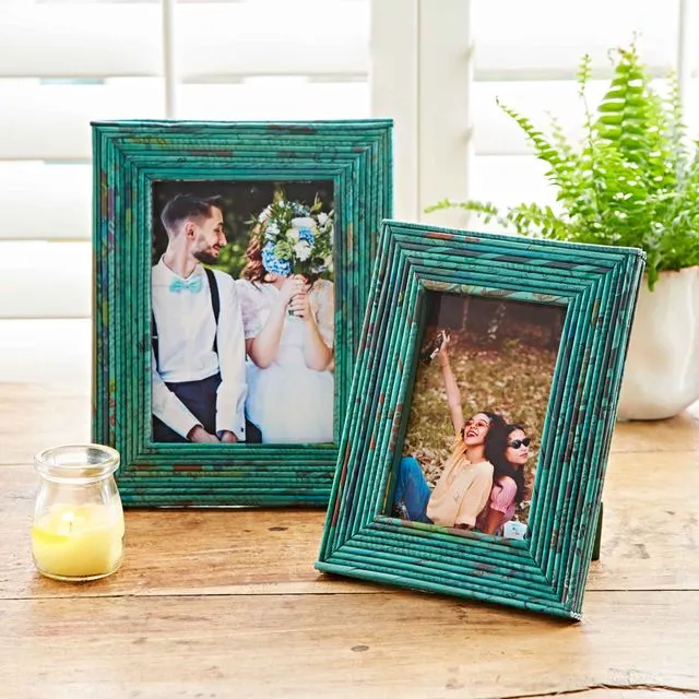 Recycled Newspaper Photo Frame 6 x 4 in -Teal