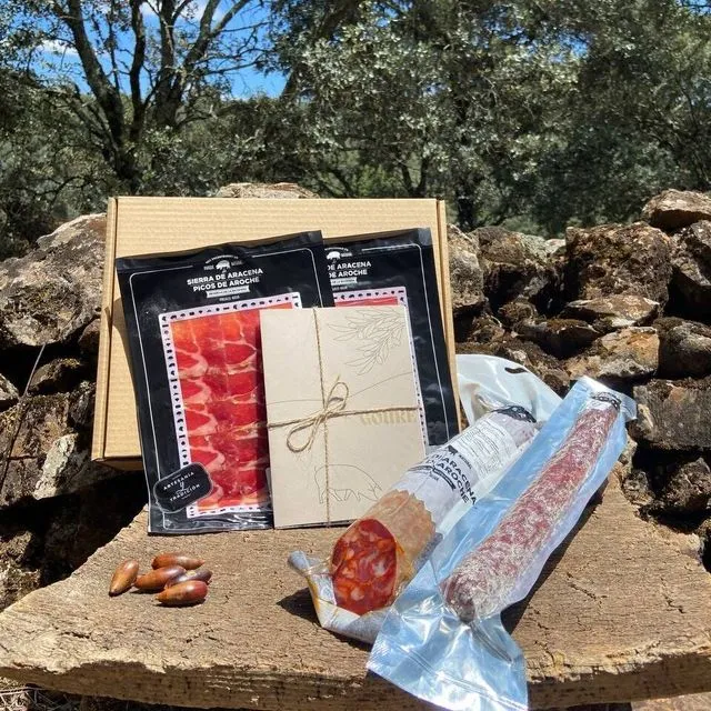 Delicatesen box: Spanish acorn-fed pork products