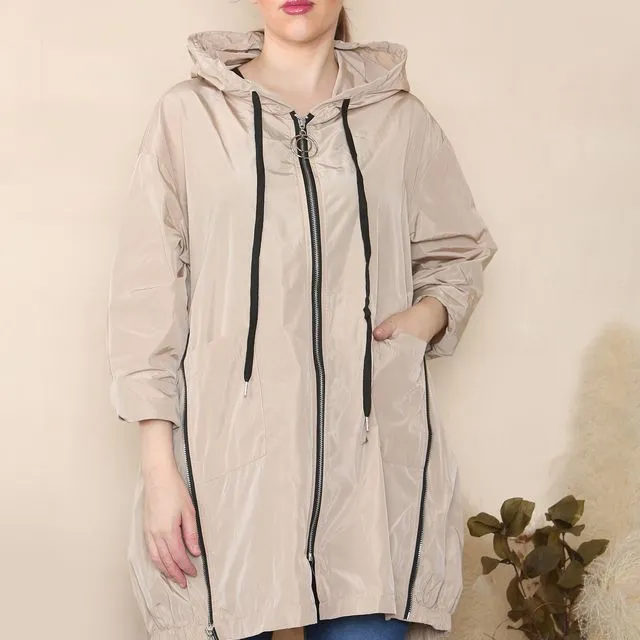 03766 - Beige Adjustable size raincoat