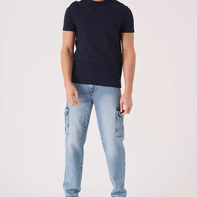 RELAXED FIT DENIM CARGO JEANS - MID BLUE WASH