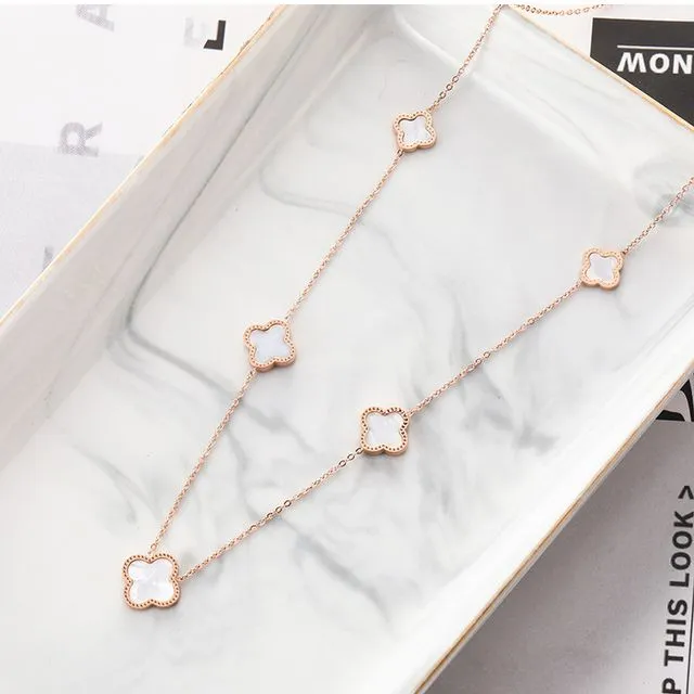 Five Clover Necklace in white & rose gold