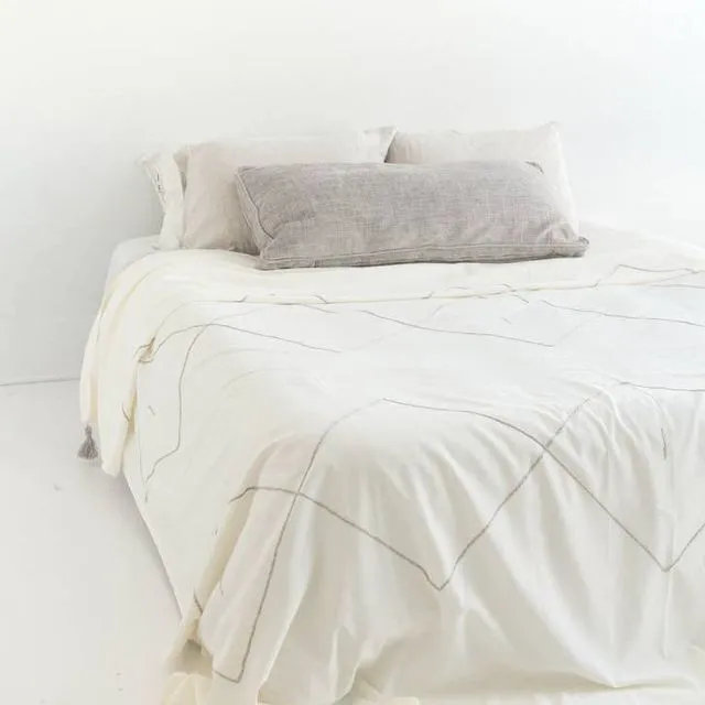 Berber Queen Bedspread Blanket | Handwoven Cotton