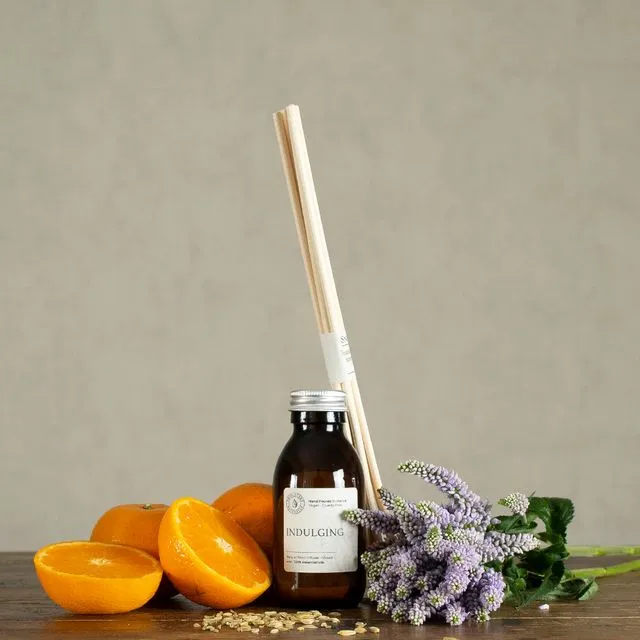 Tangerine & Clary Sage Natural Minimalistic Reed Diffuser – Indulging