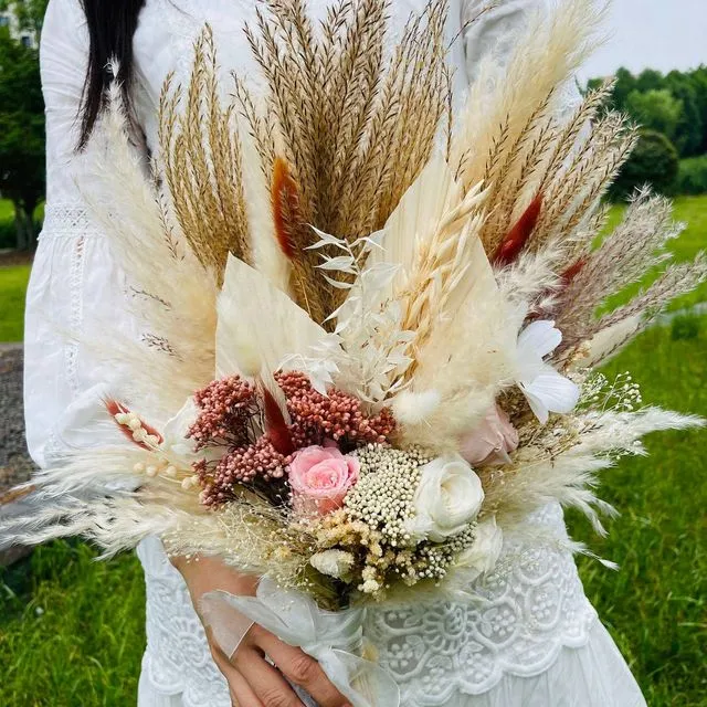 Pampas Grass and Dried Flower Decor for Weddings - Driedflowers Wholesale Pampas Factory Wedding Pampas Bouquets