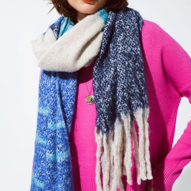 CHUNKY SCARF WITH STRIPES IN BLUE