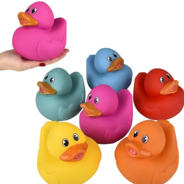 BIG SQUEAKING RUBBER DUCKY MIX 5.5"