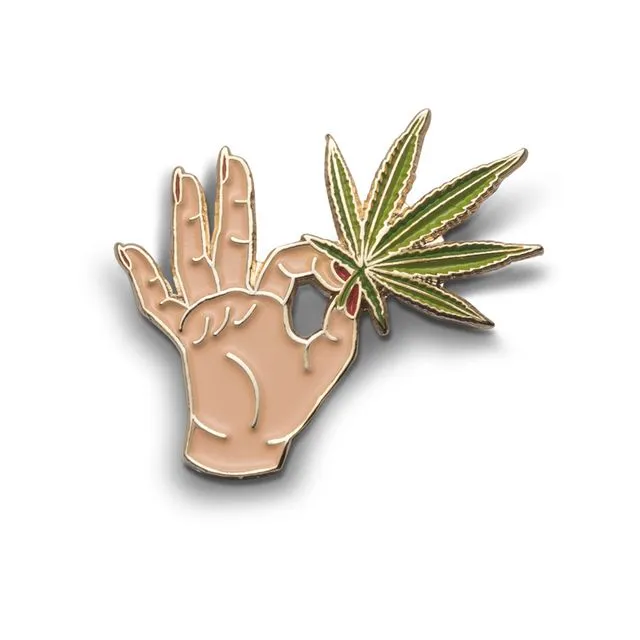 Enamel Pin Cannabis