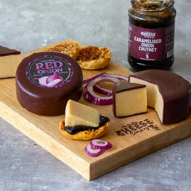 Caramelised Red Onion Cheese Truckle - 200g