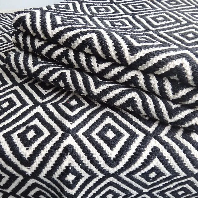Diamond Weave Cotton Handloom Rug - Black (60 x 90cm)