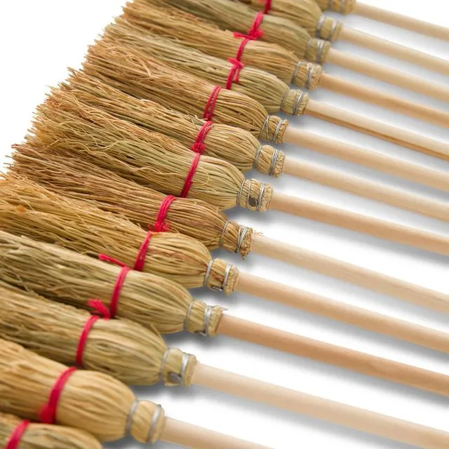 Pencil Broom Round 1x natural-Red