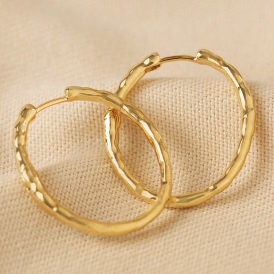 64677-Textured Hoop Earrings in Gold