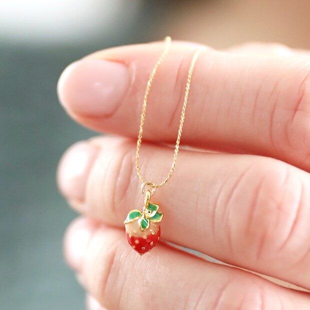 56954-Tiny Strawberry Pendant Necklace in Gold