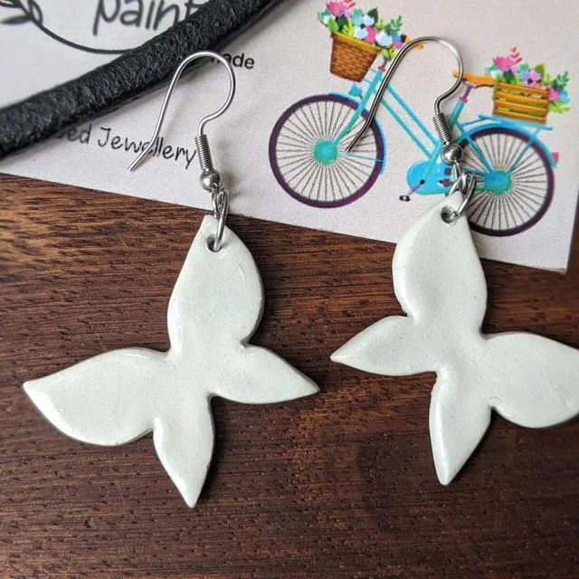 Butterfly earrings, butterfly dangles, stylish butterfly air dry clay earrings, minimal earrings
