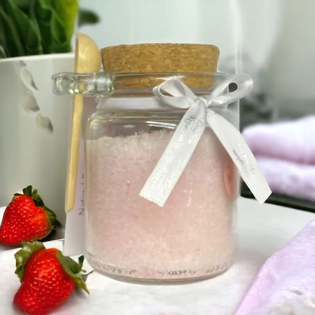 Natural Strawberry Milkshake Bath Salts - 225g