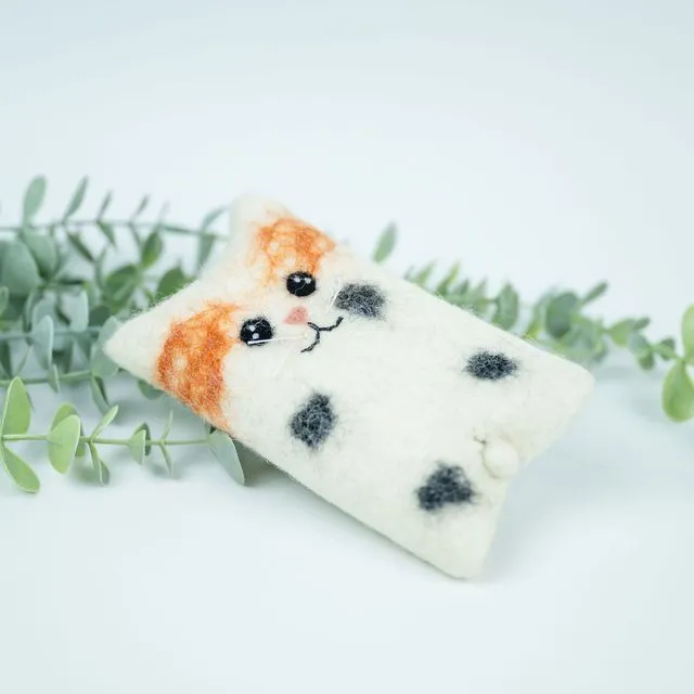 Natural Cat Toy | Wool felted Cat Toy Pouch | Kicker Cat Toy | Handmade Cat Toy