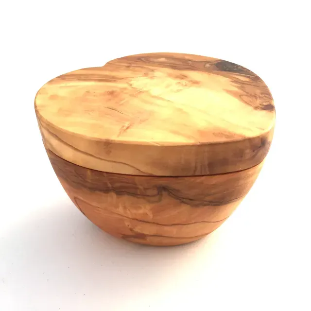 Heart-shaped box with magnetic closure system made of olive wood