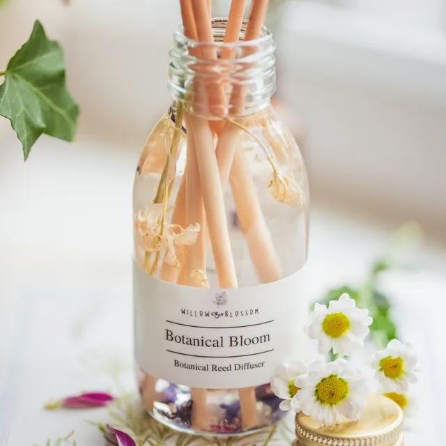 Botanical Bloom Reed diffuser, Vegan friendly and cruelty free 🌼