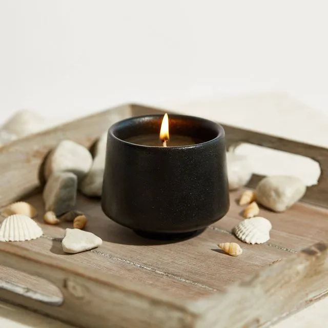 St Ives: Constantine Bay Candle - Activated Charcoal &amp; Matcha
